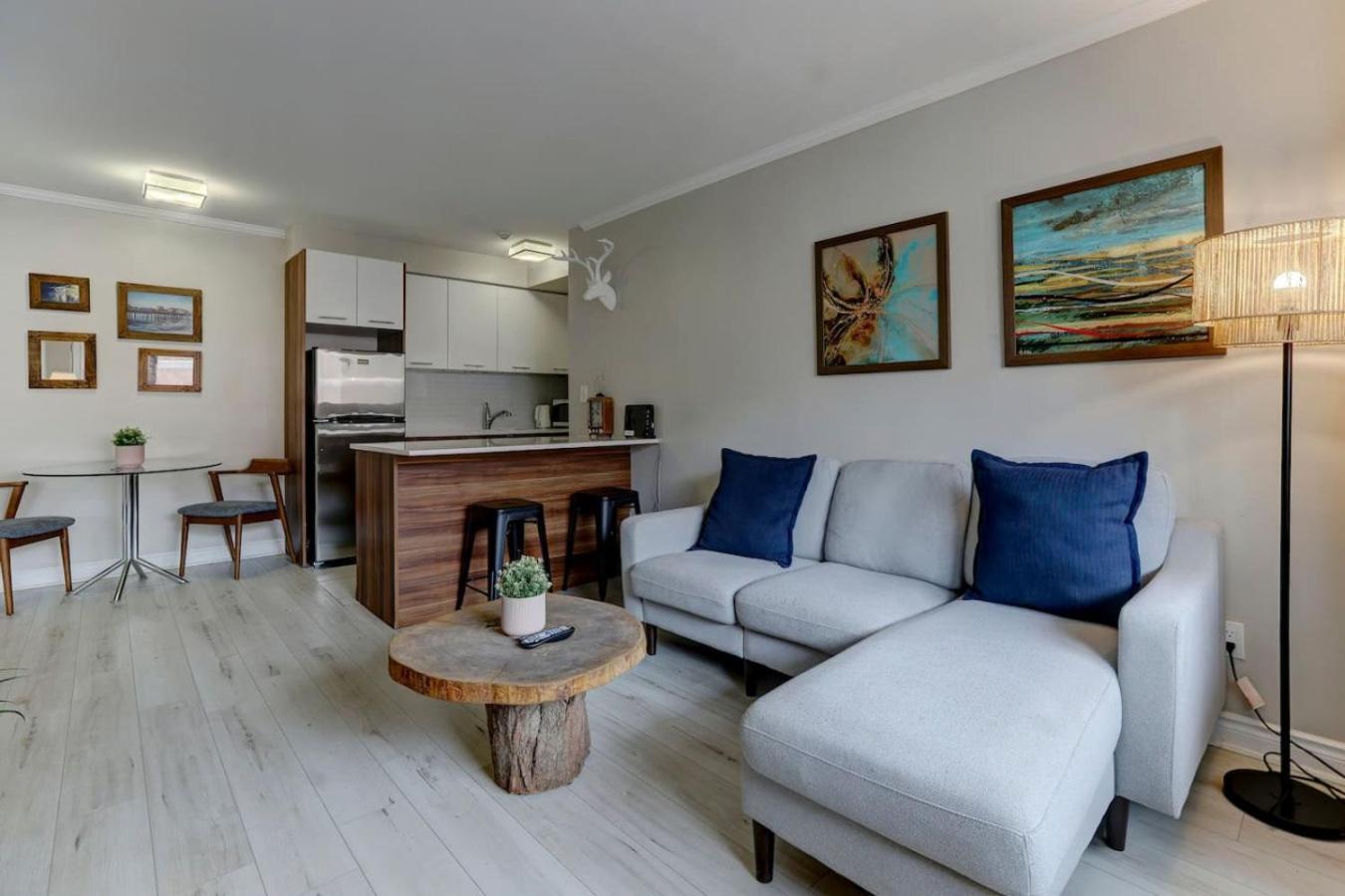 Apartment Cozy In Heart Of Downtown Zl8