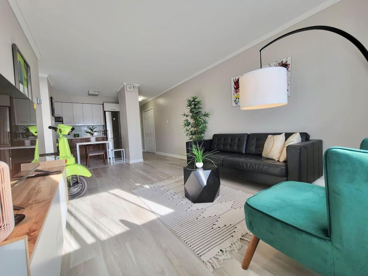 Apartment Great Unit In Downtown With Balcony And View Zm6