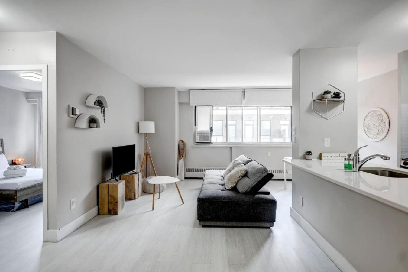 Apartment Urban Haven On Downtown Zl7
