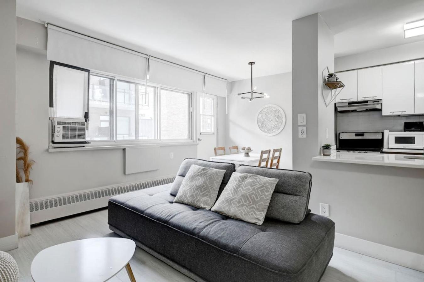 Apartment Urban Haven On Downtown Zl7 *