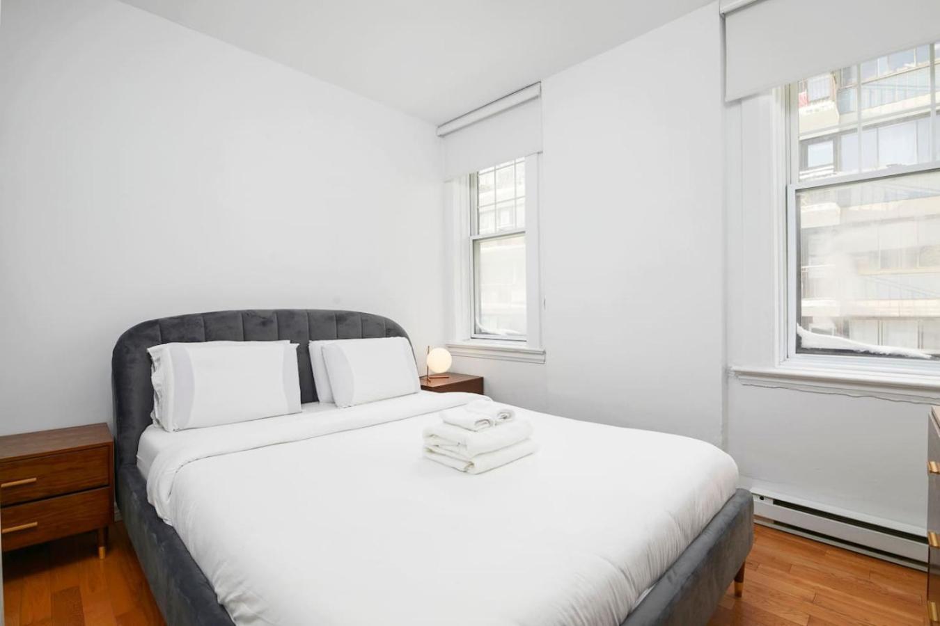 Prime Location Gorgeous 4br Downtown Mtl Zj2 Apartment *