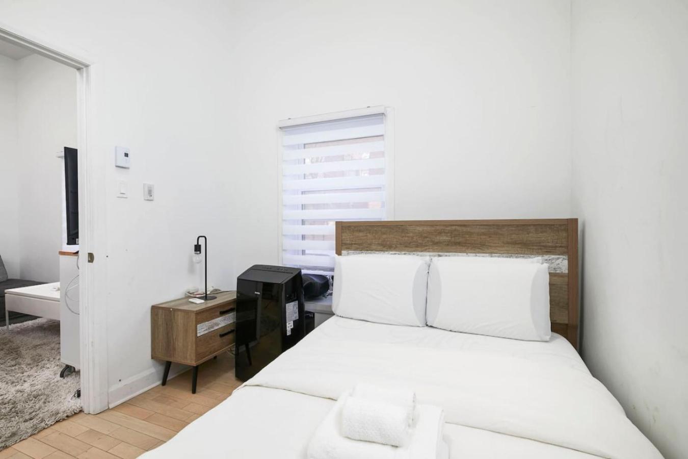 Delightful 2br In Village Downtown Zh1 Montreal