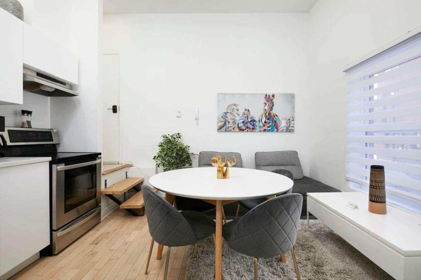 Delightful 2br In Village Downtown Zh1 * Montreal