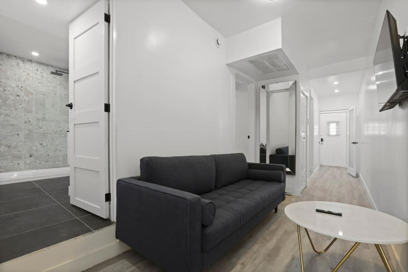 Spacious 3br In The Heart Of Village Zp1 Montreal