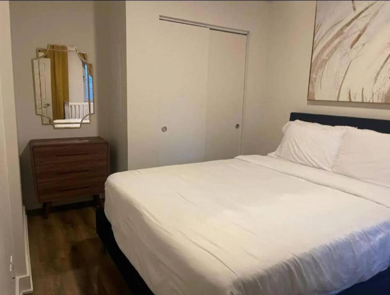 Cute 1bdr In Ste-catherine - Mtl Live Spot Zw0 Montreal
