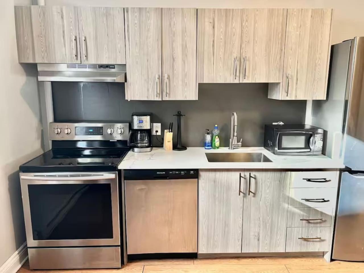3bdr Penthouse, Rooftop And Bbq In Crescent Zz5 Apartment