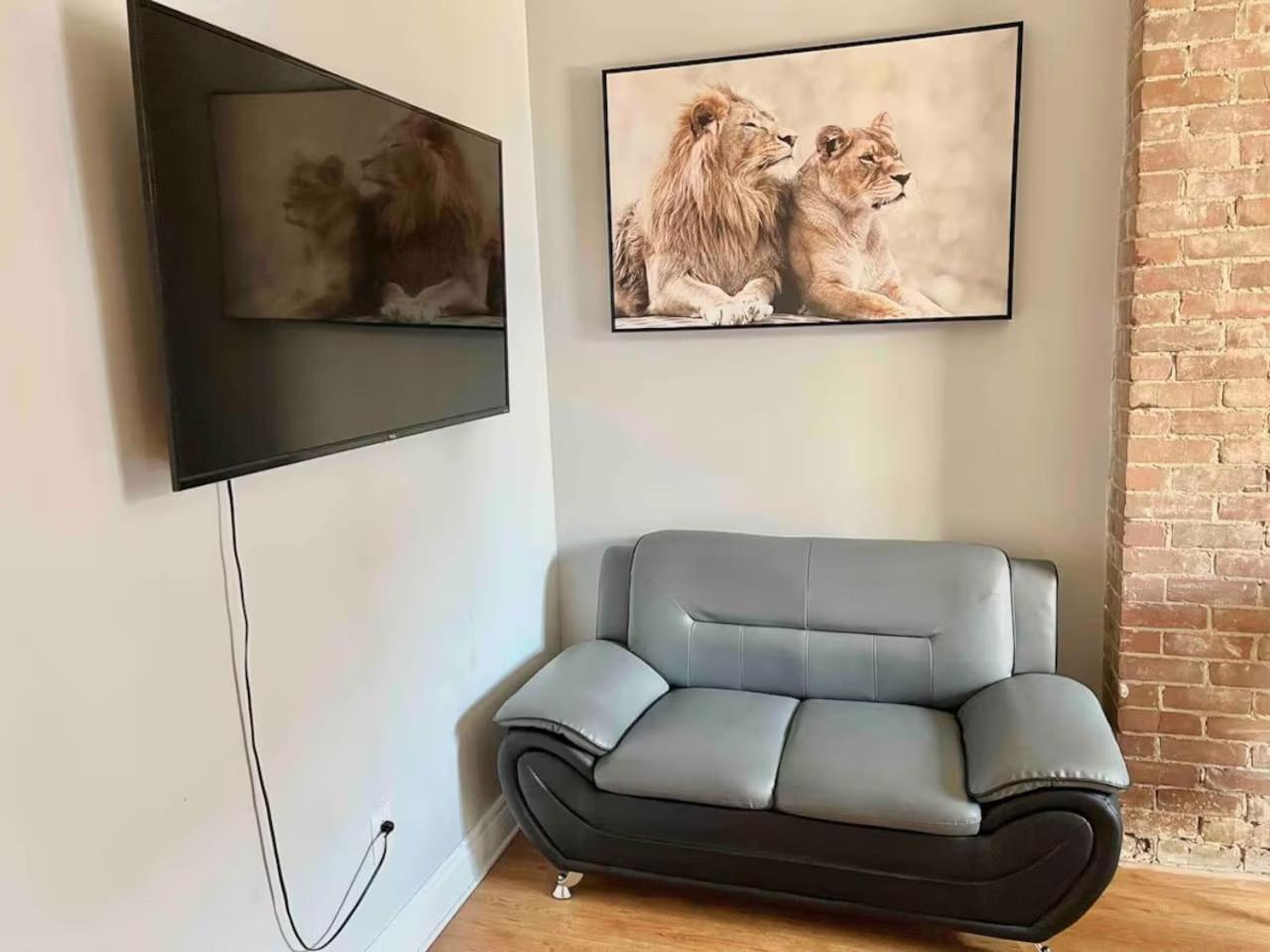 Apartment 3bdr Penthouse, Rooftop And Bbq In Crescent Zz5 Montreal