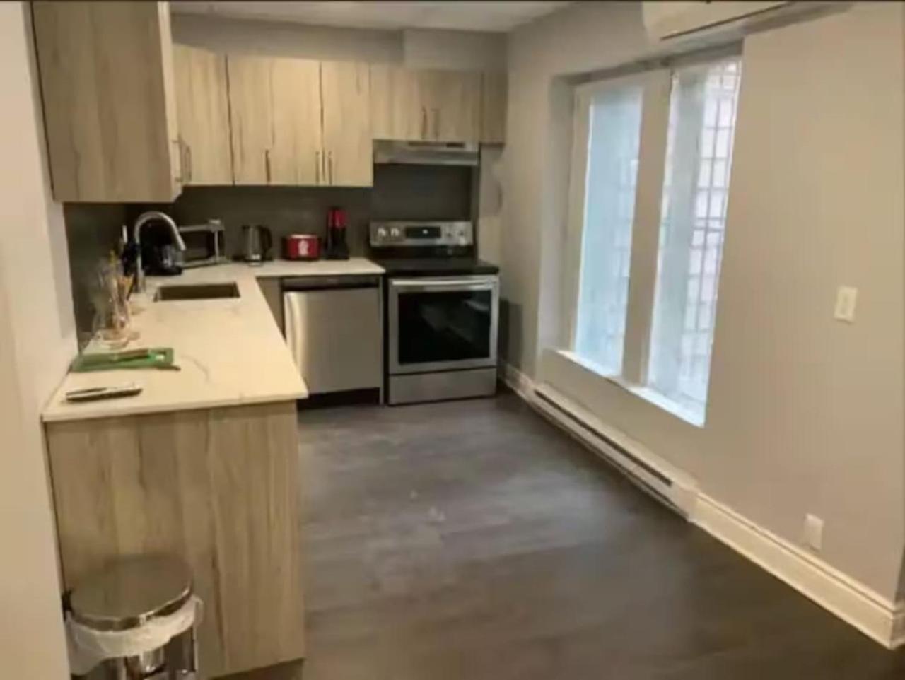 Apartment Chic Dt Mtl With Rooftop, Bbq And Jacuzzi Zz4 *