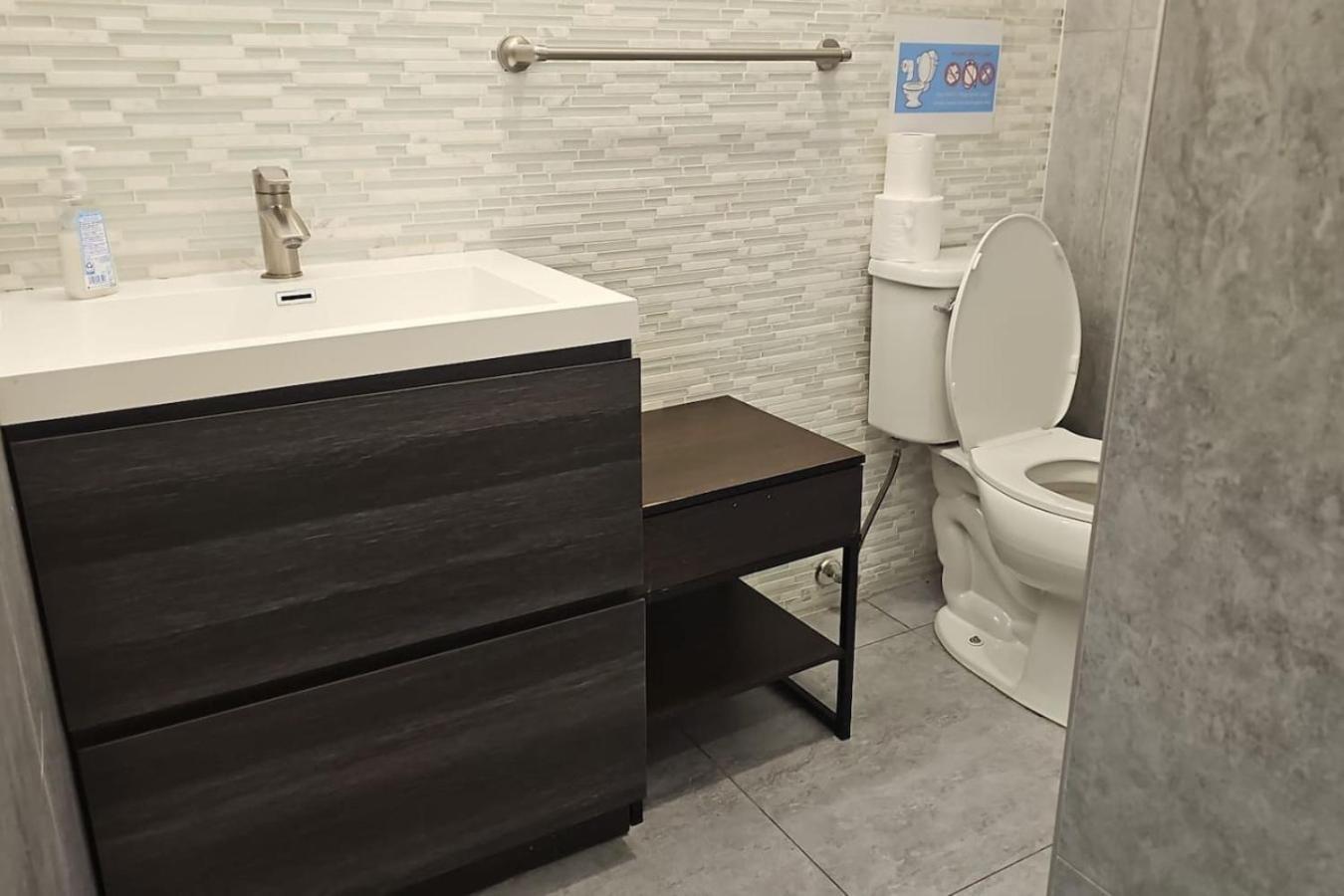 Chic Dt Mtl With Rooftop, Bbq And Jacuzzi Zz4 Montreal