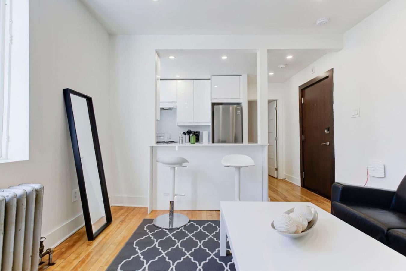Downtown Hideaway Peaceful And Trendy Zd4 Apartment Montreal