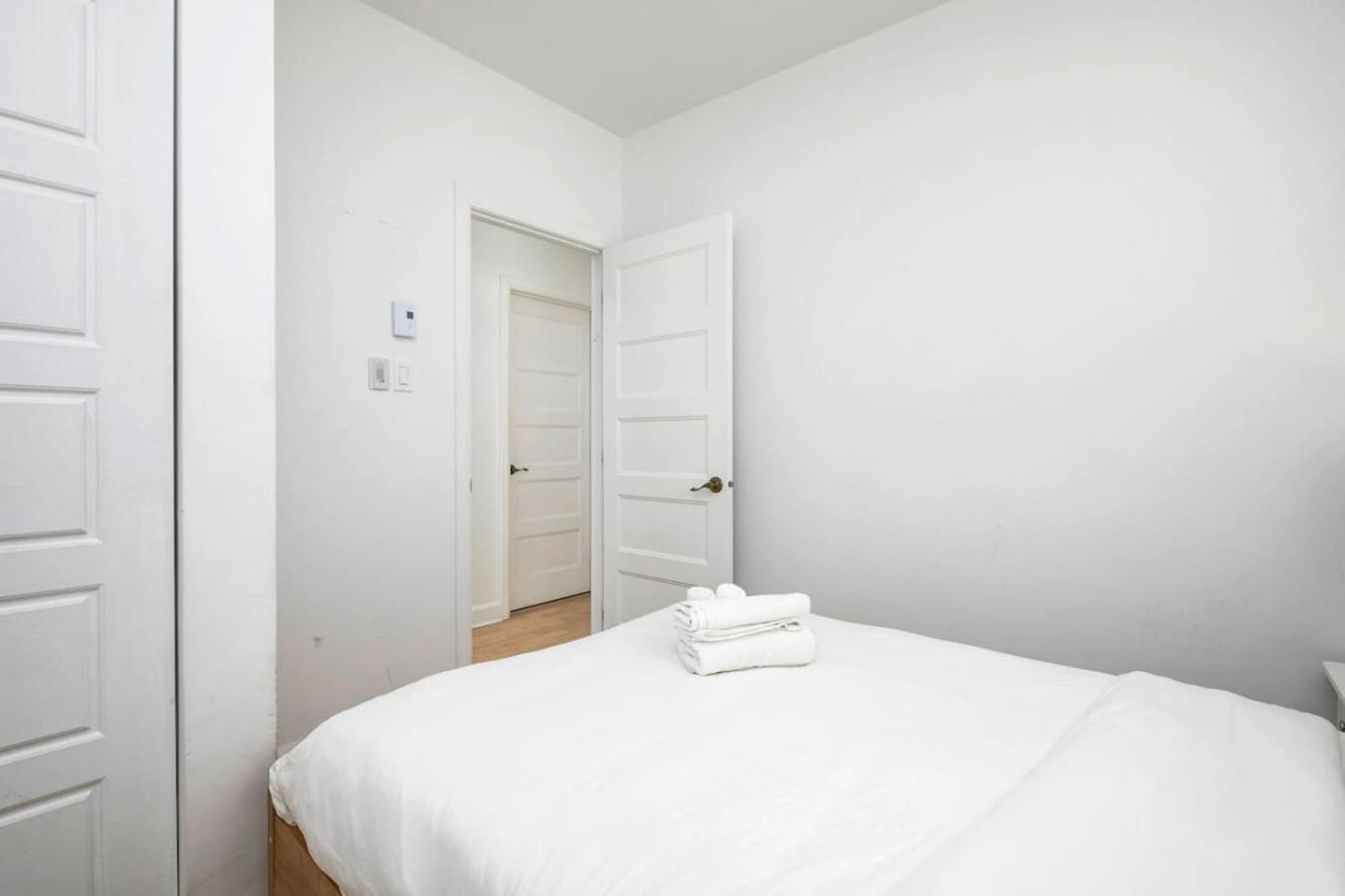 Apartment Contemporary 2br Retreat In Mtl Village Zh4 Montreal