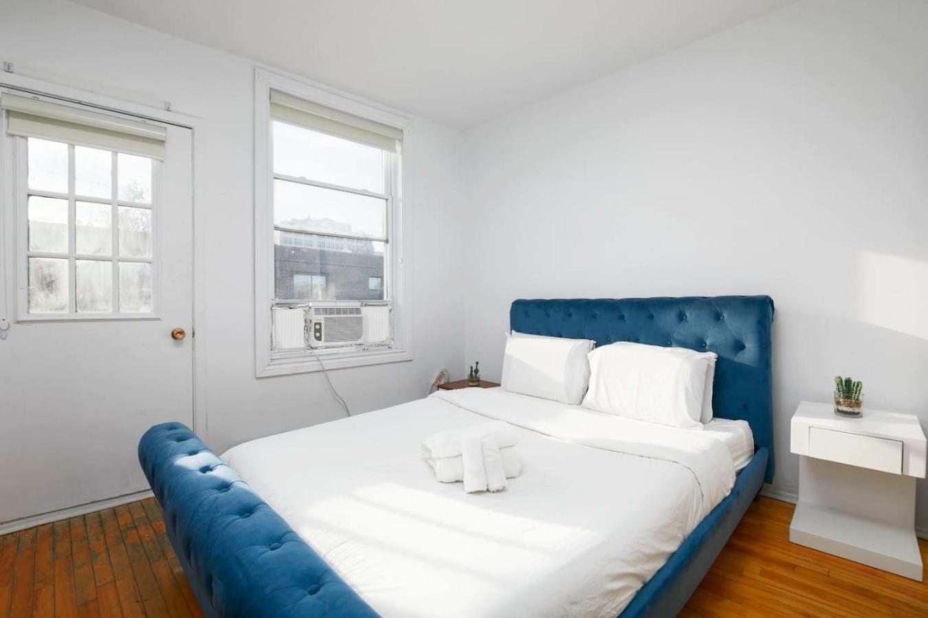 Stunning 2b In Plateau Mont-royal Zb6 Apartment
