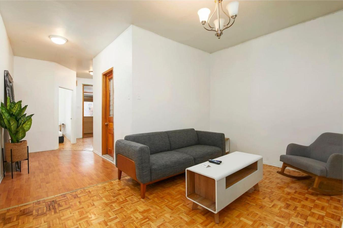 Apartment Beautiful In Downtown Zc9 Montreal