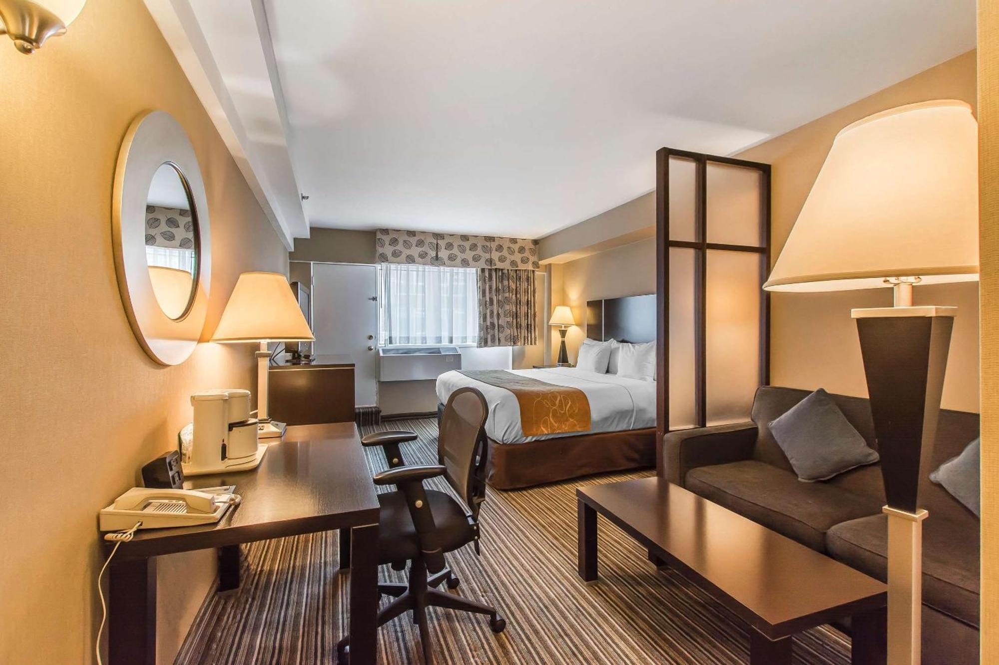 Comfort Downtown Hotel 3*