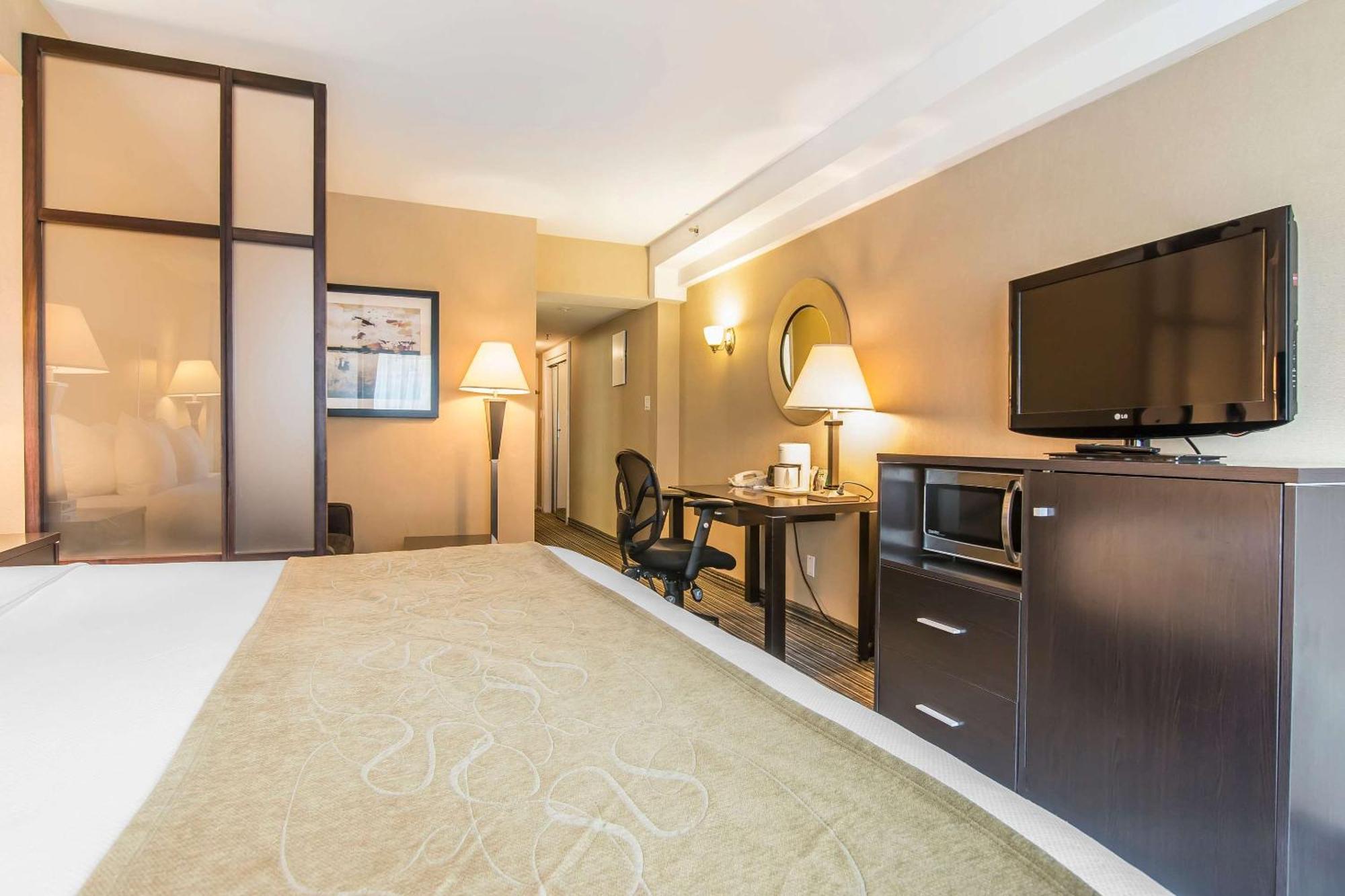 Hotel Comfort Downtown 3*