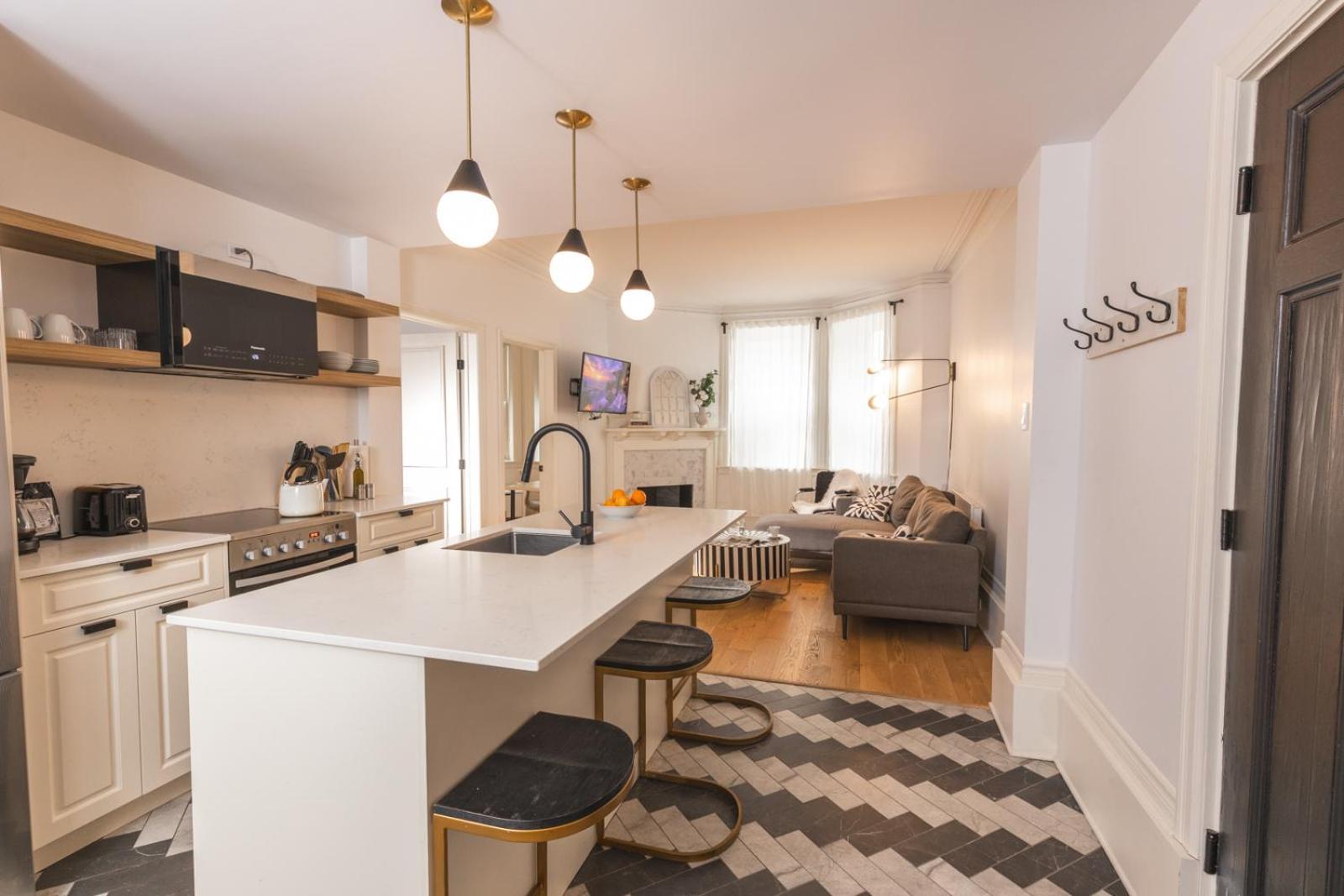 Ch-apartments, Downtown Montreal