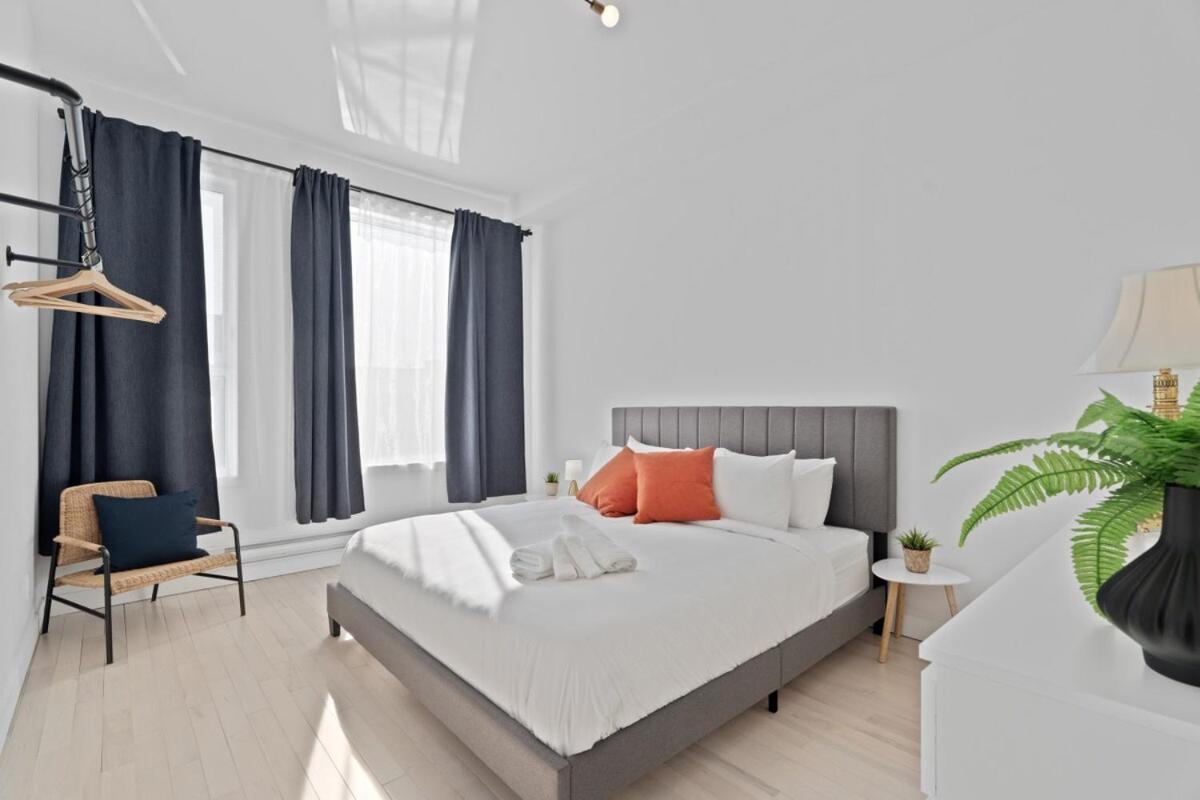 New Modern 2bdr In Little Italy