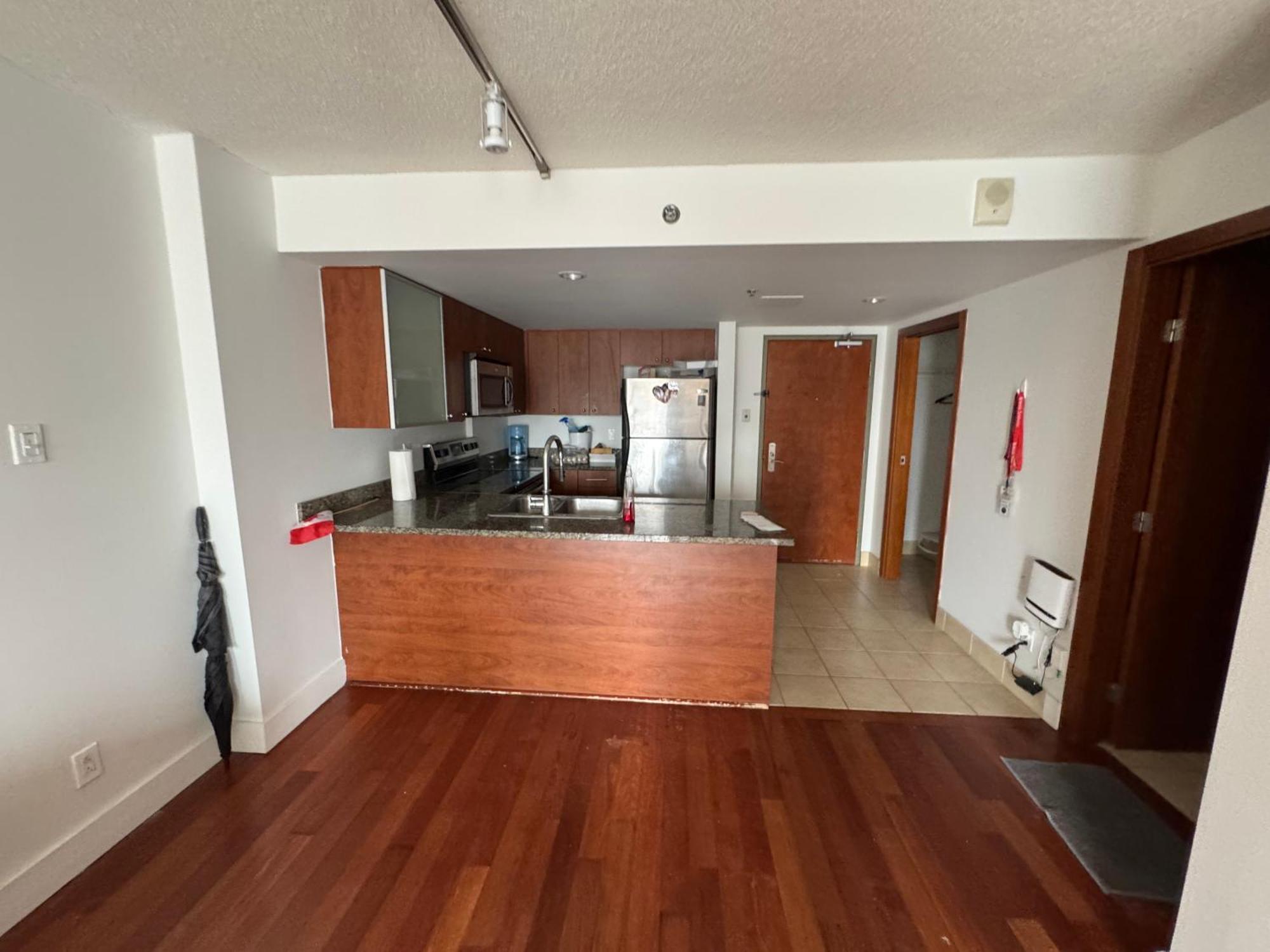 Cozy 1 Bedroom In The Heart Of Old Port Montreal