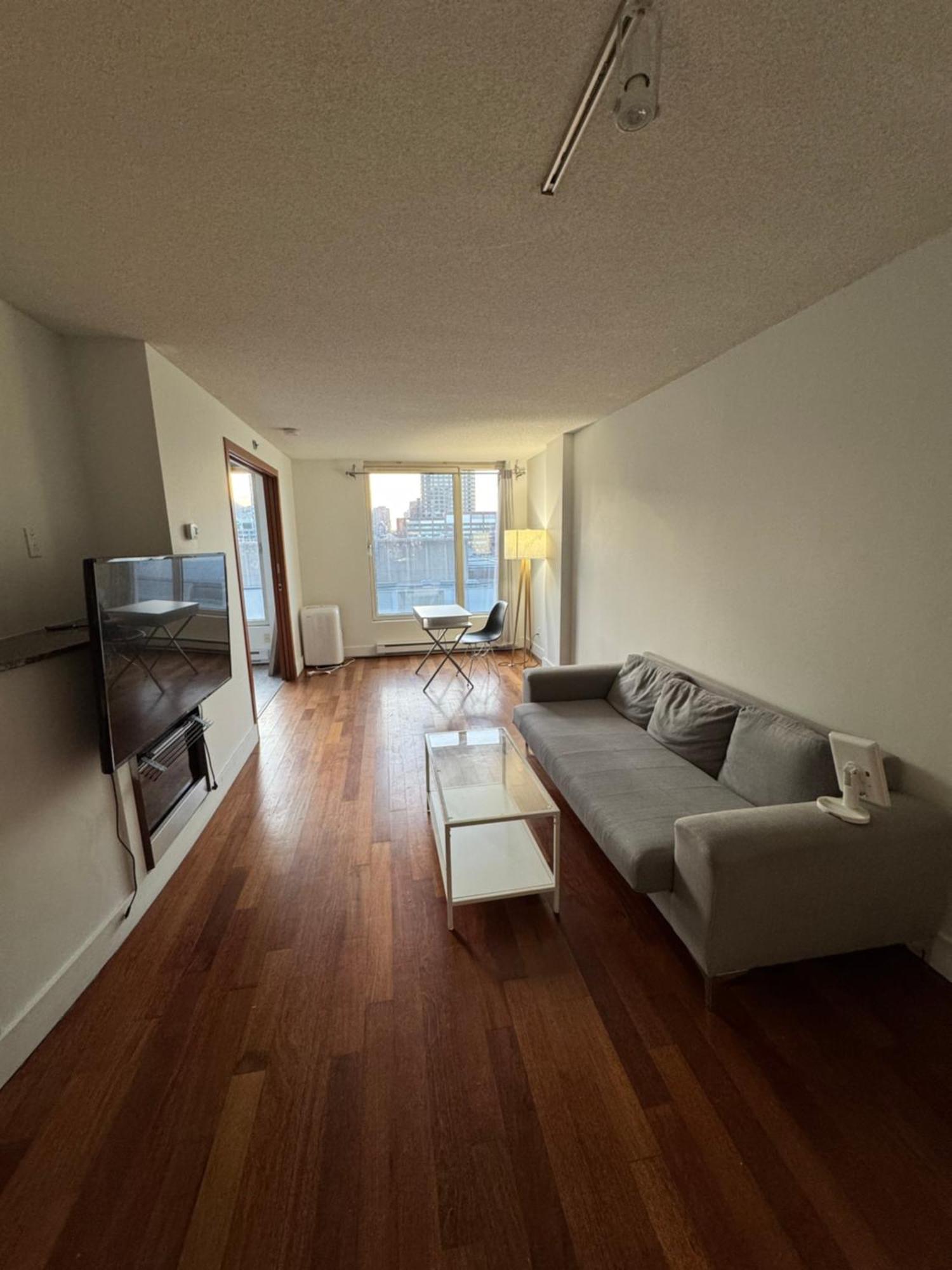 Apartment Cozy 1 Bedroom In The Heart Of Old Port *