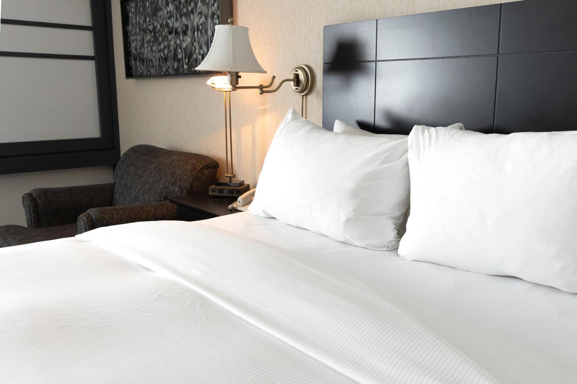 Hotel Ruby Foo's Montreal