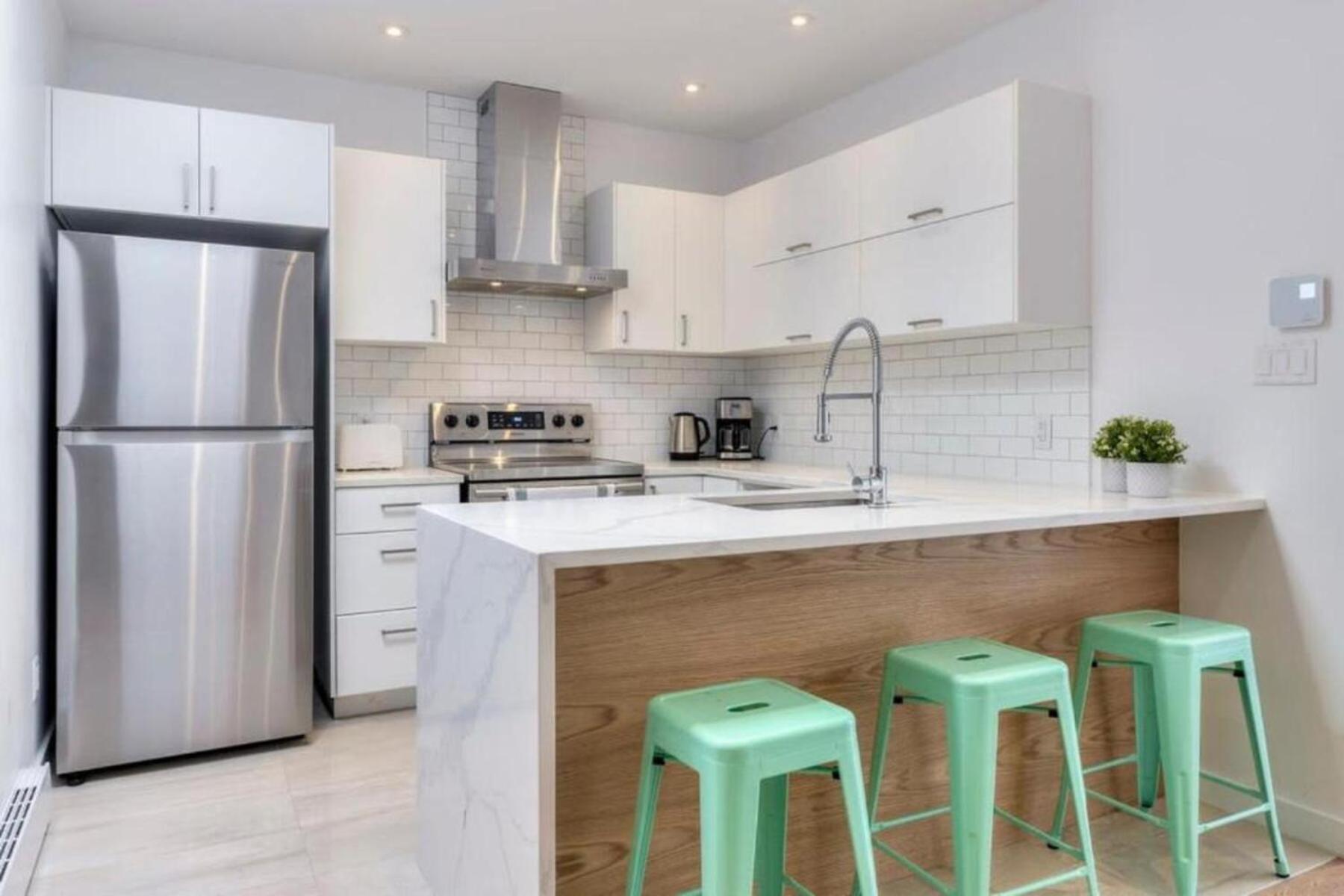 Spacious Group Haven Near Trendy St Laurent