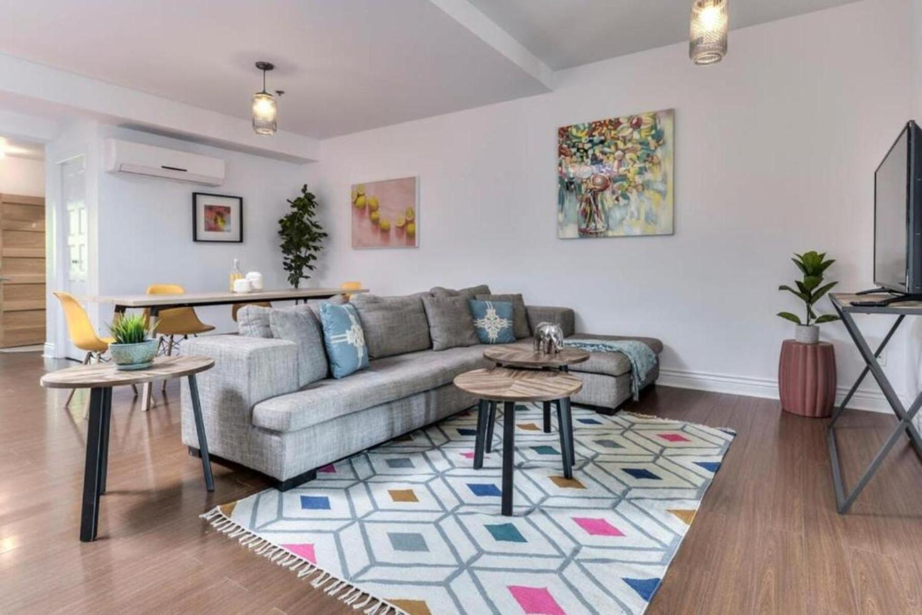 Apartment Spacious Group Haven Near Trendy St Laurent *