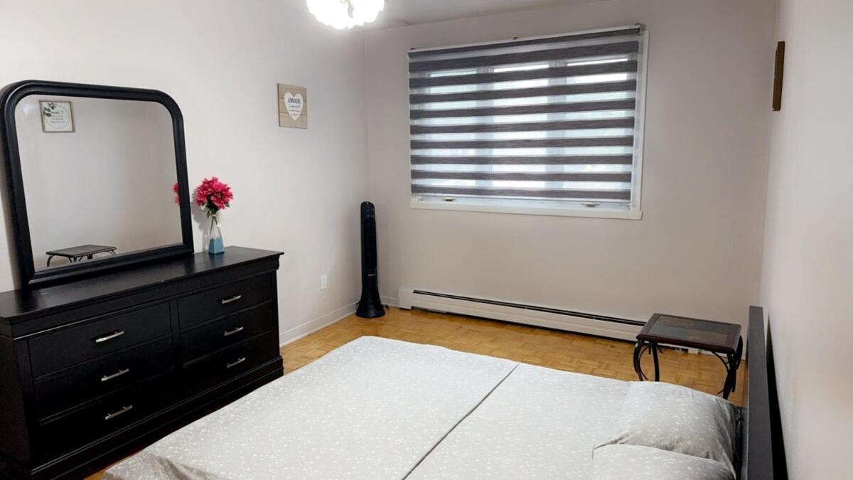 Private Bedroom Apartment *