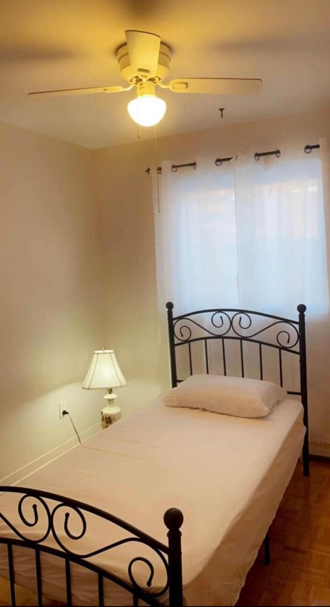 Private Bedroom Apartment *