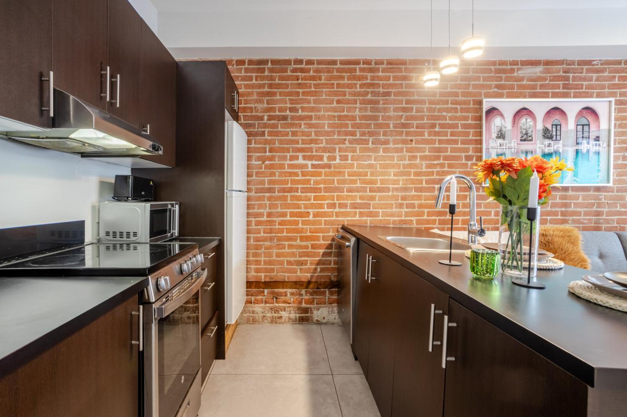 Apartment 2bdr On Bishop-vibe Mtl Zw4