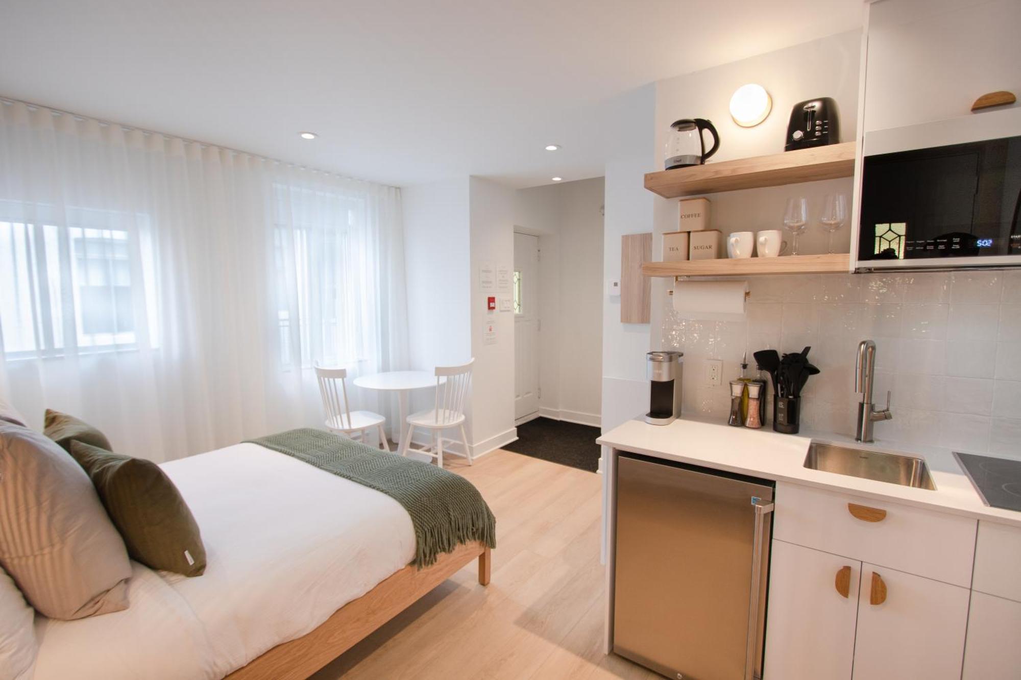 Apartment #7 - Self Check-in - Plateau - St-denis *