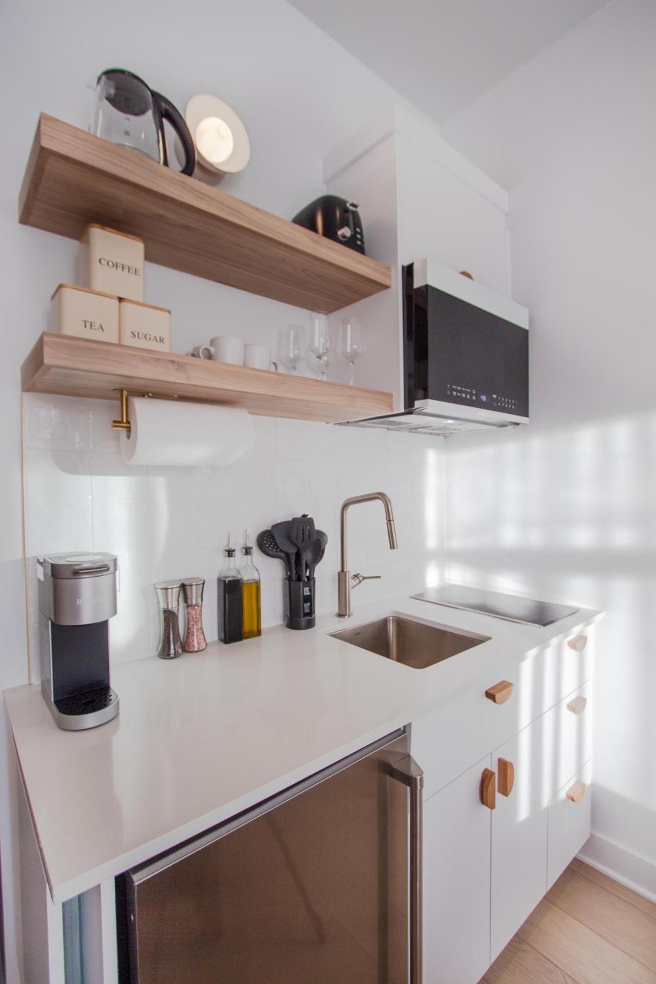 Apartment #16 - Self Check-in - Plateau - St-denis Montreal
