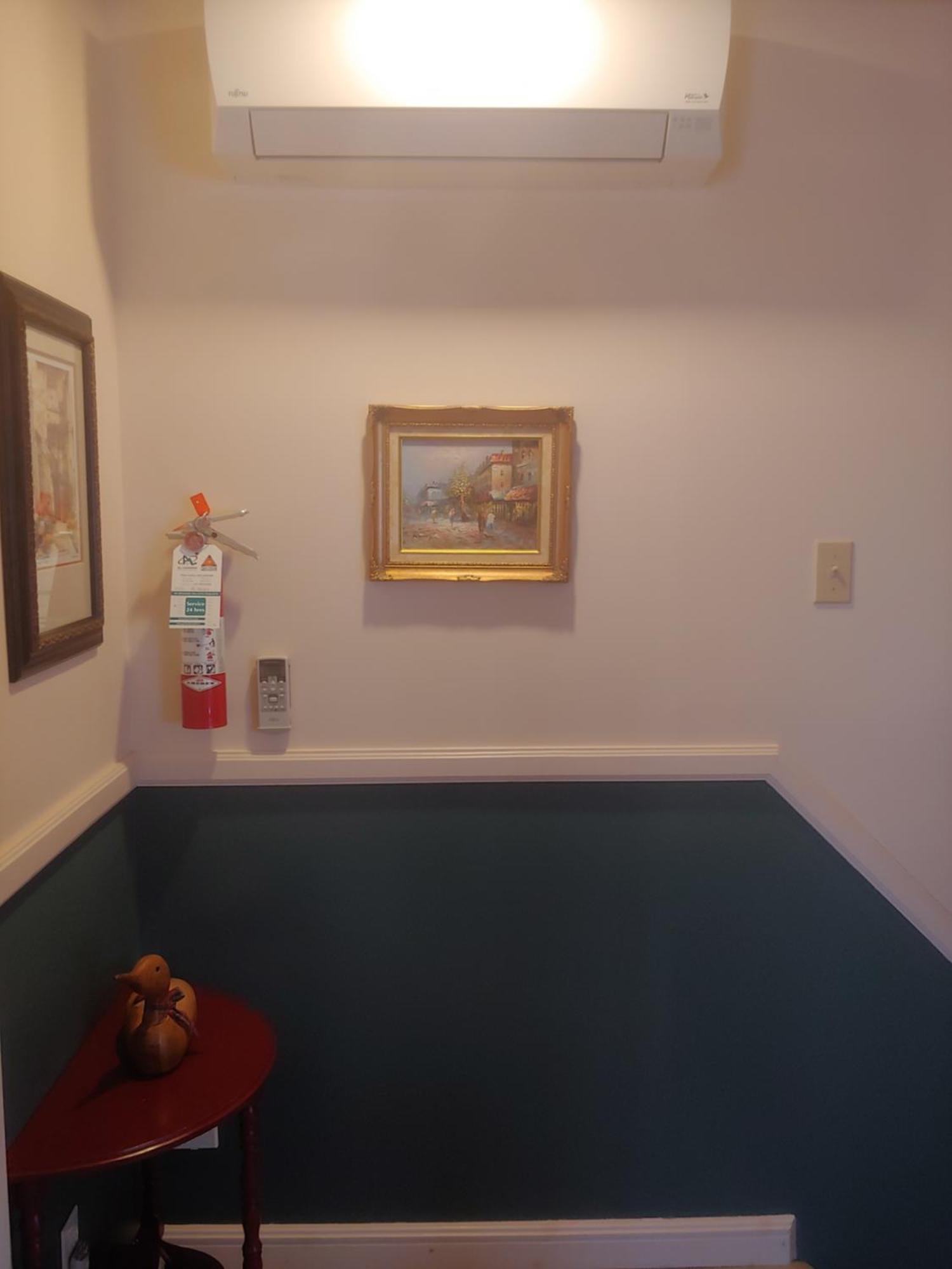 Apartment 3 Bedrooms 3 Beds Near Metro -2 Parking Free *