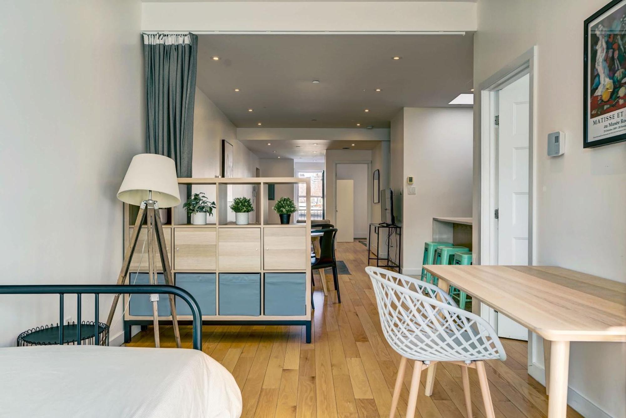 Spacious Group Haven Near Trendy St Laurent *