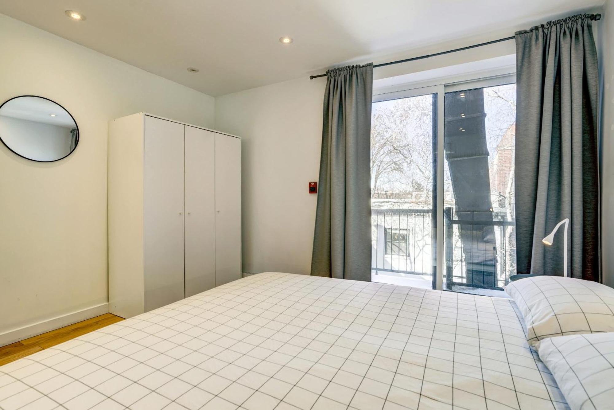 Spacious Group Haven Near Trendy St Laurent *