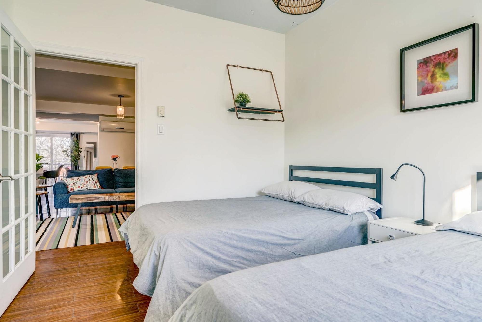 Spacious Group Haven Near Trendy St Laurent