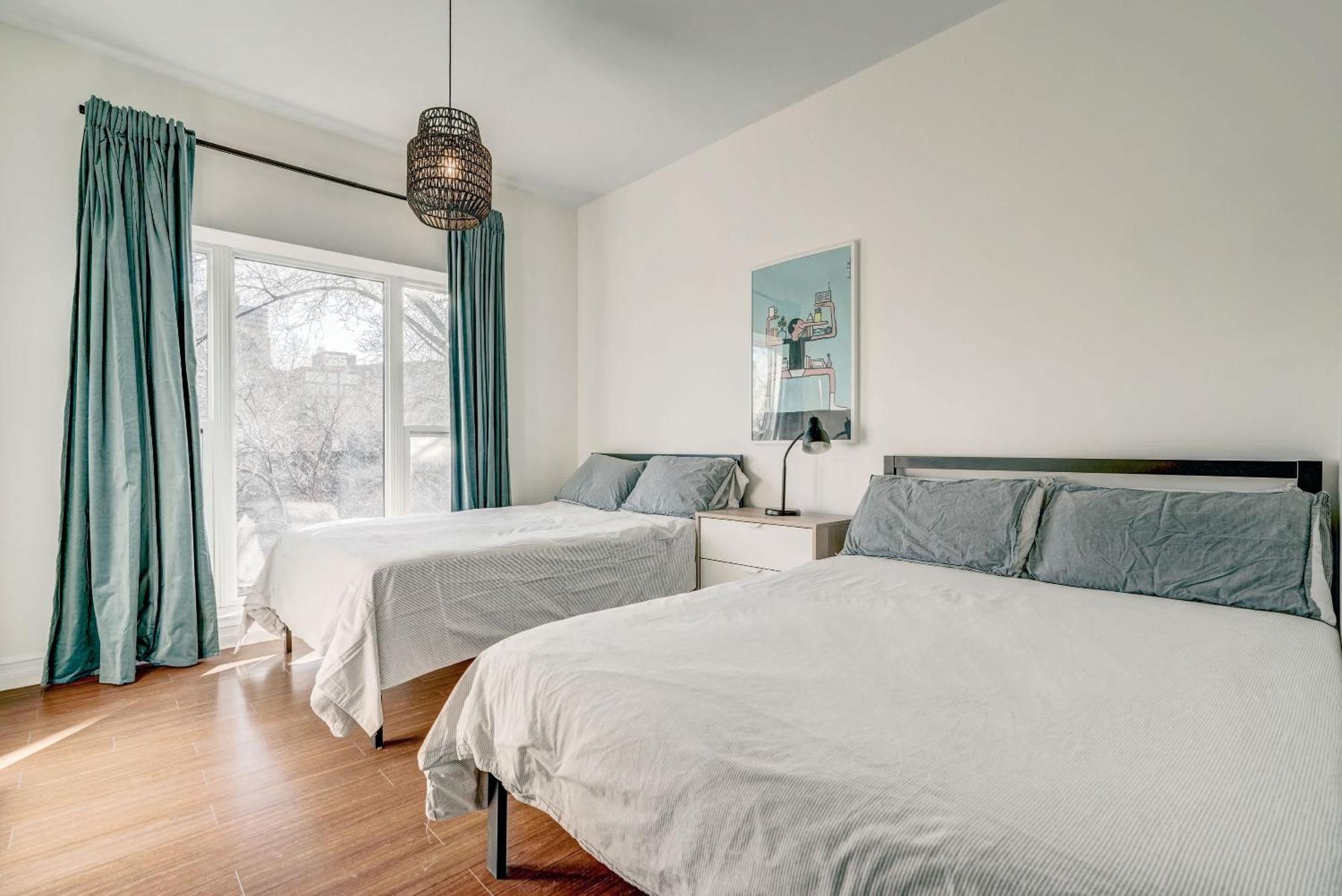Apartment Spacious Group Haven Near Trendy St Laurent