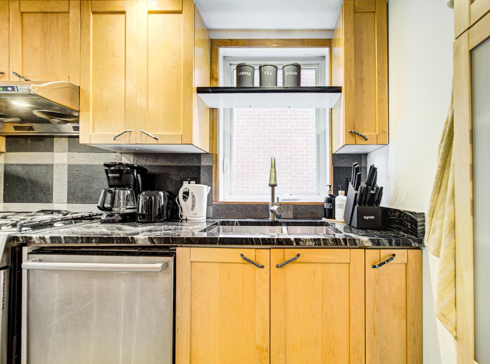 Apartment Amazing 4-bedrooms In Homa 20 Montreal