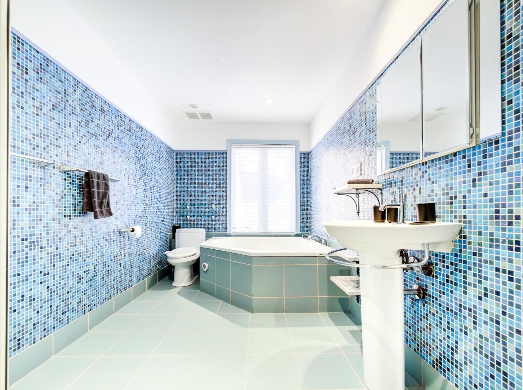 Amazing 4-bedrooms In Homa 20 *