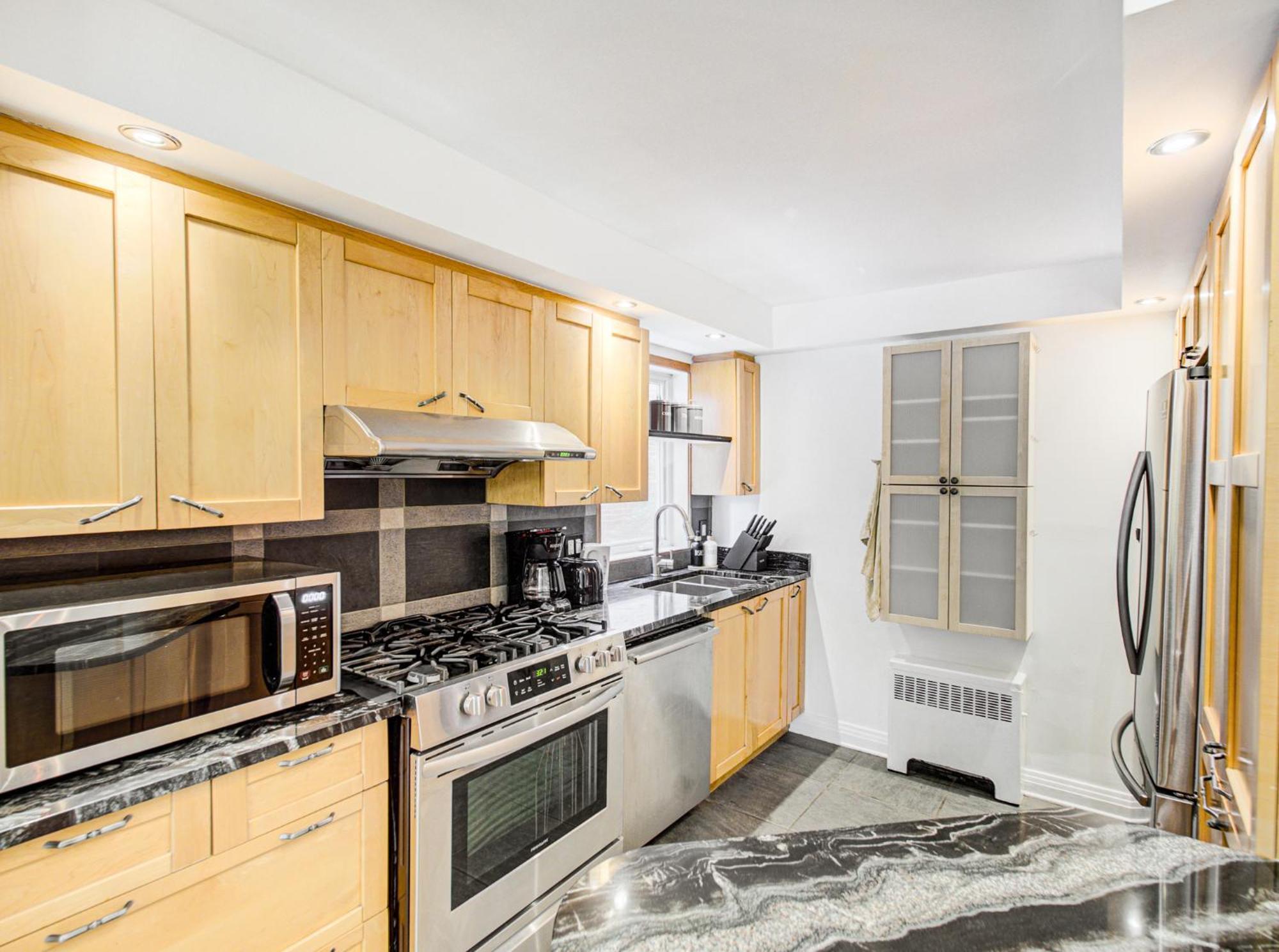 Amazing 4-bedrooms In Homa 20 Apartment Montreal