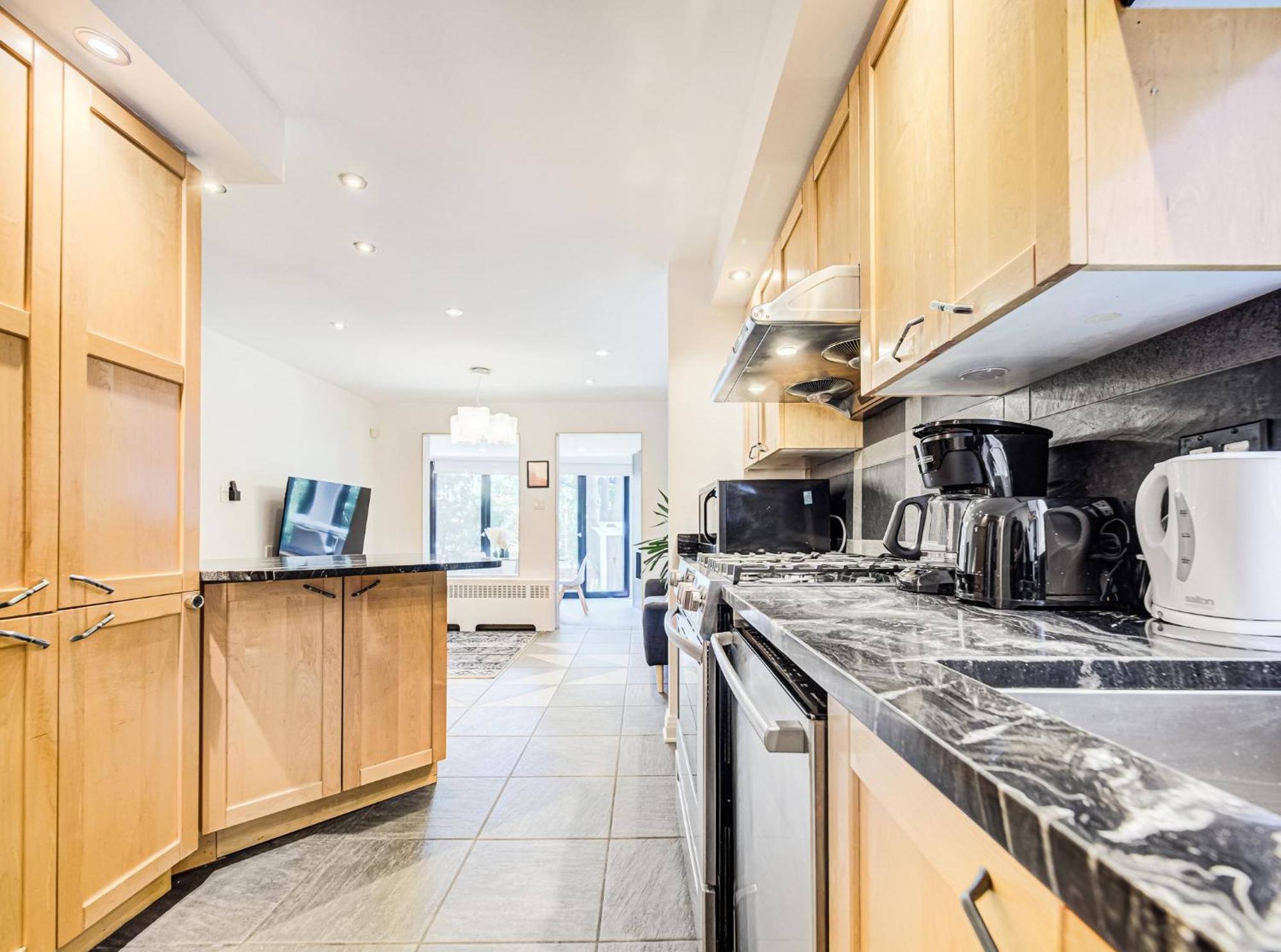 Amazing 4-bedrooms In Homa 20