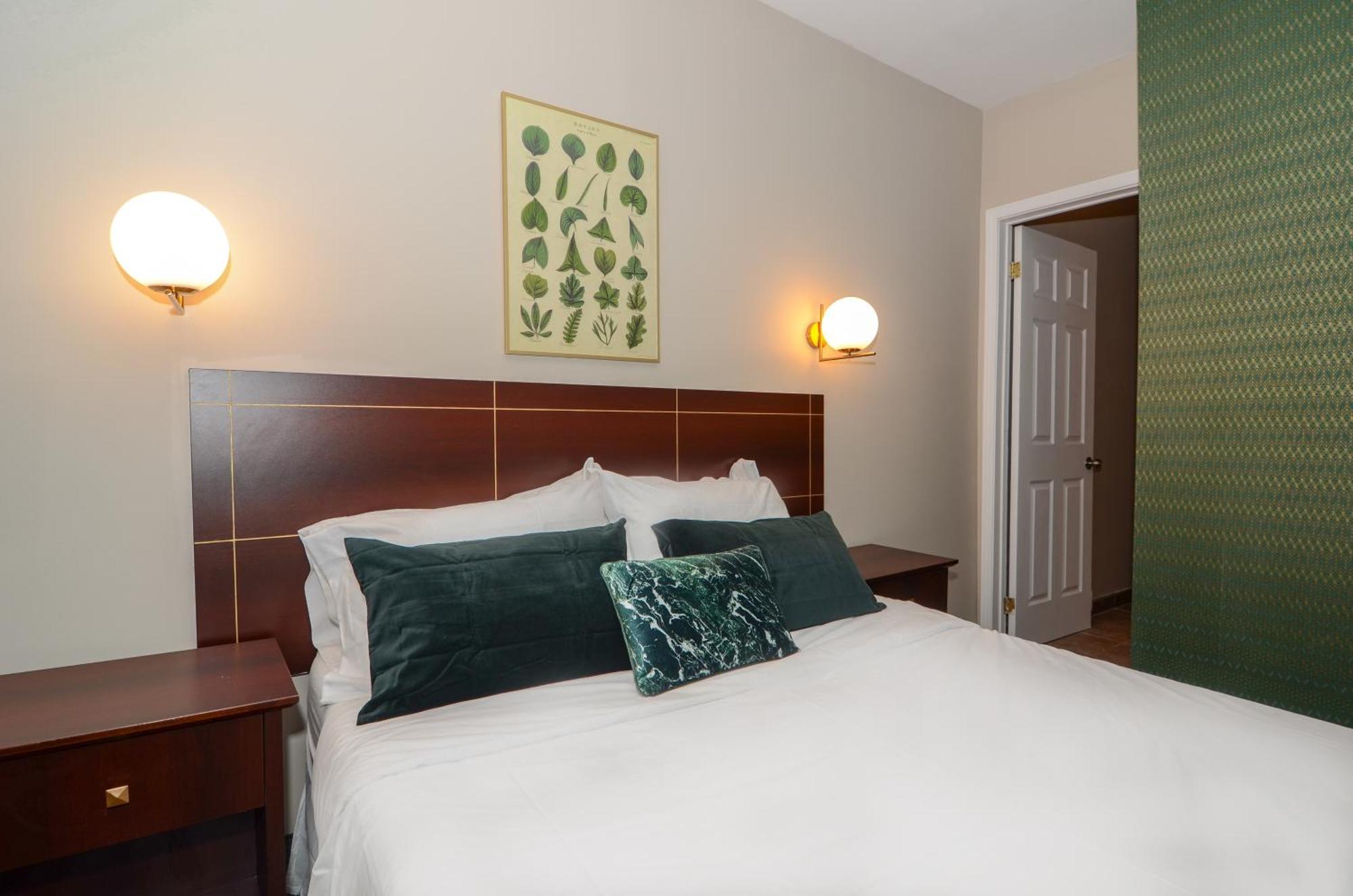 Dorion Hotel Montreal