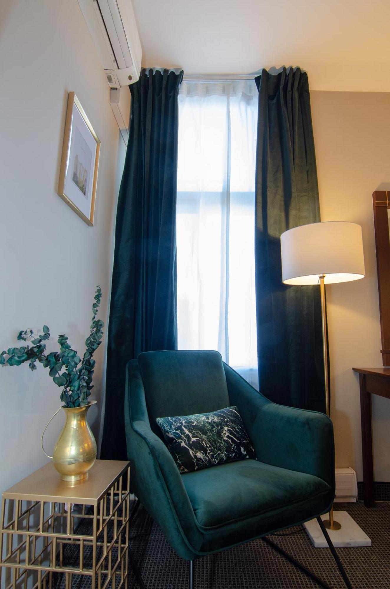 Hotel Dorion Montreal