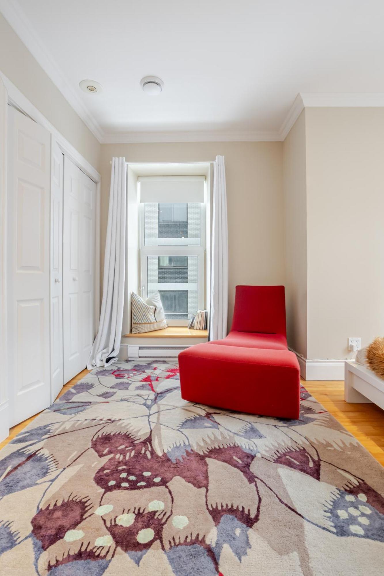 Downtown Retreat With Modern Comfort Holiday home *