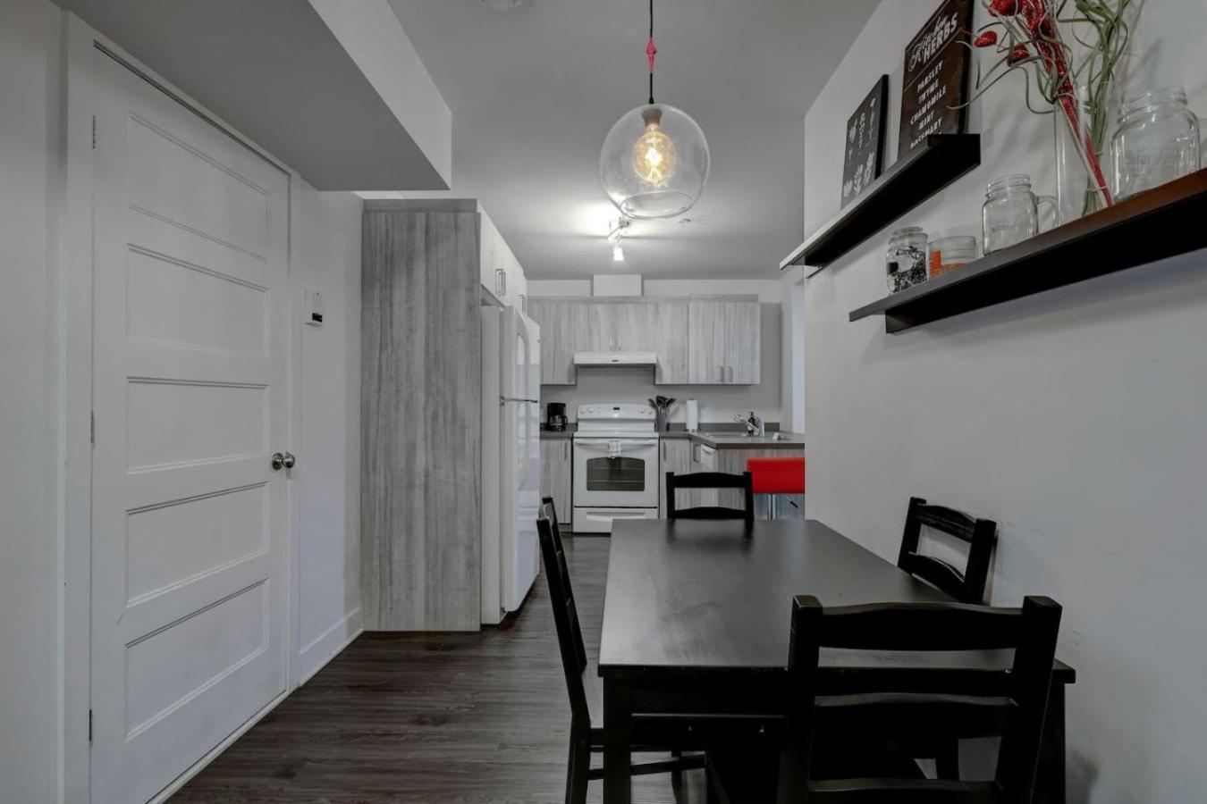 Cozy And Spacious Downtown *