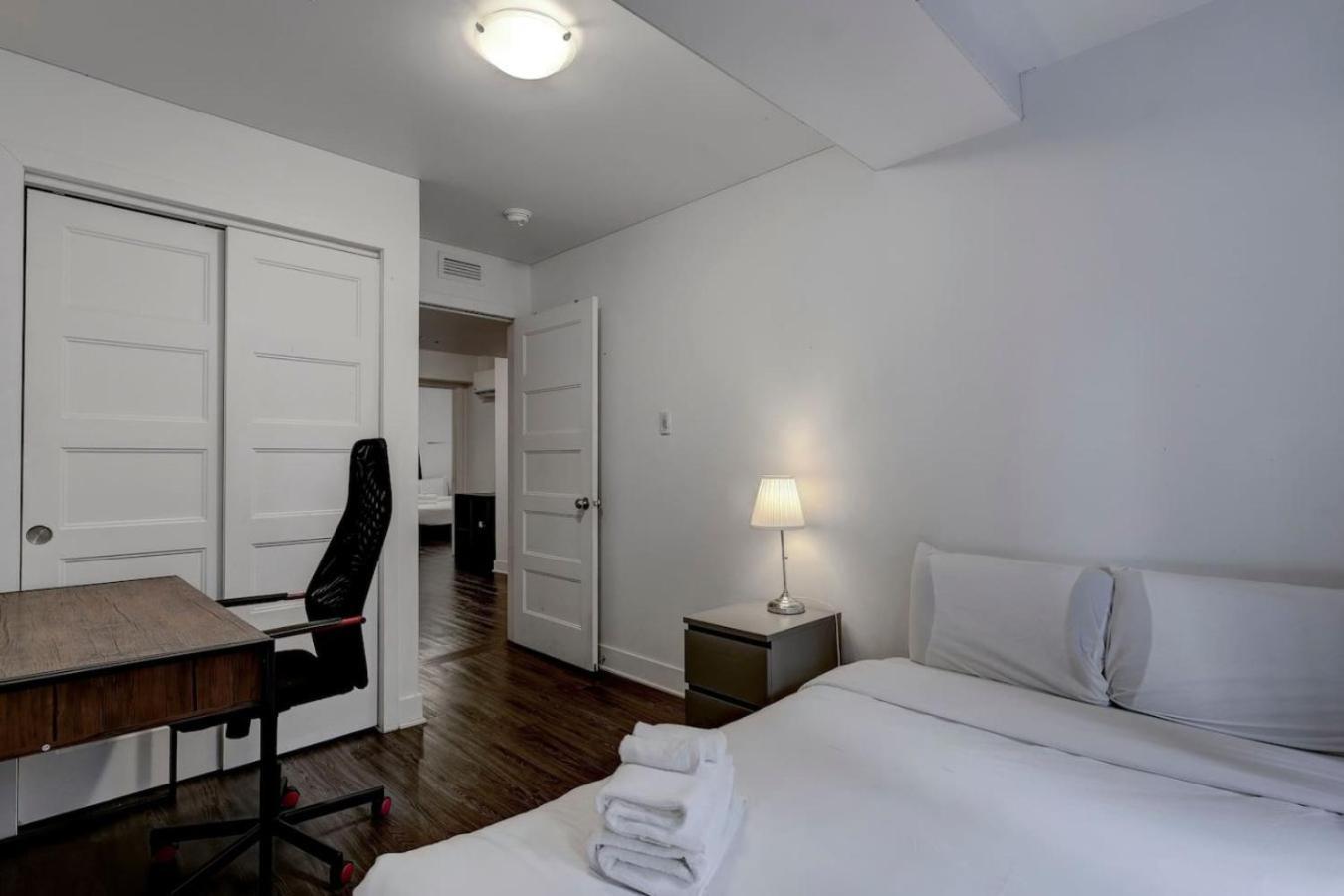 Cozy And Spacious Downtown Apartment Montreal