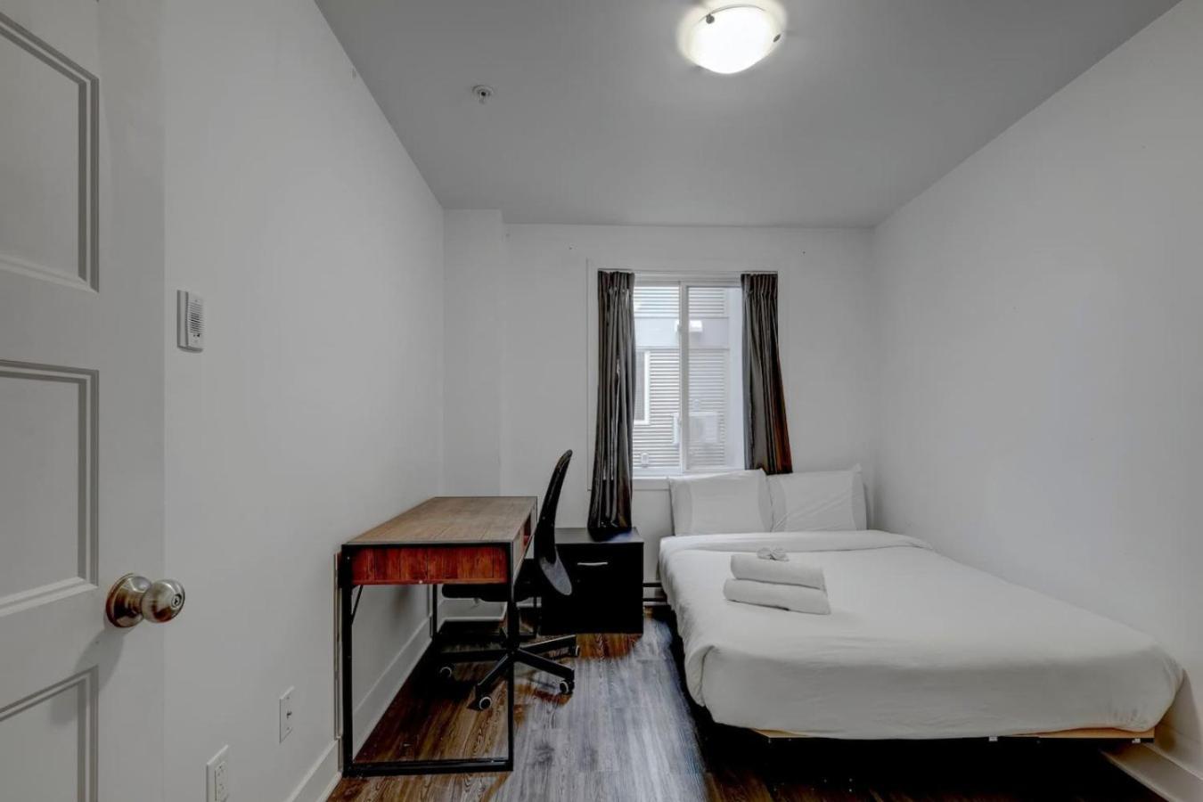 Cozy And Spacious Downtown Apartment