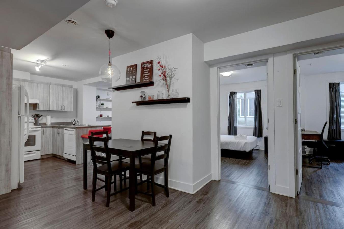 Apartment Cozy And Spacious Downtown Montreal