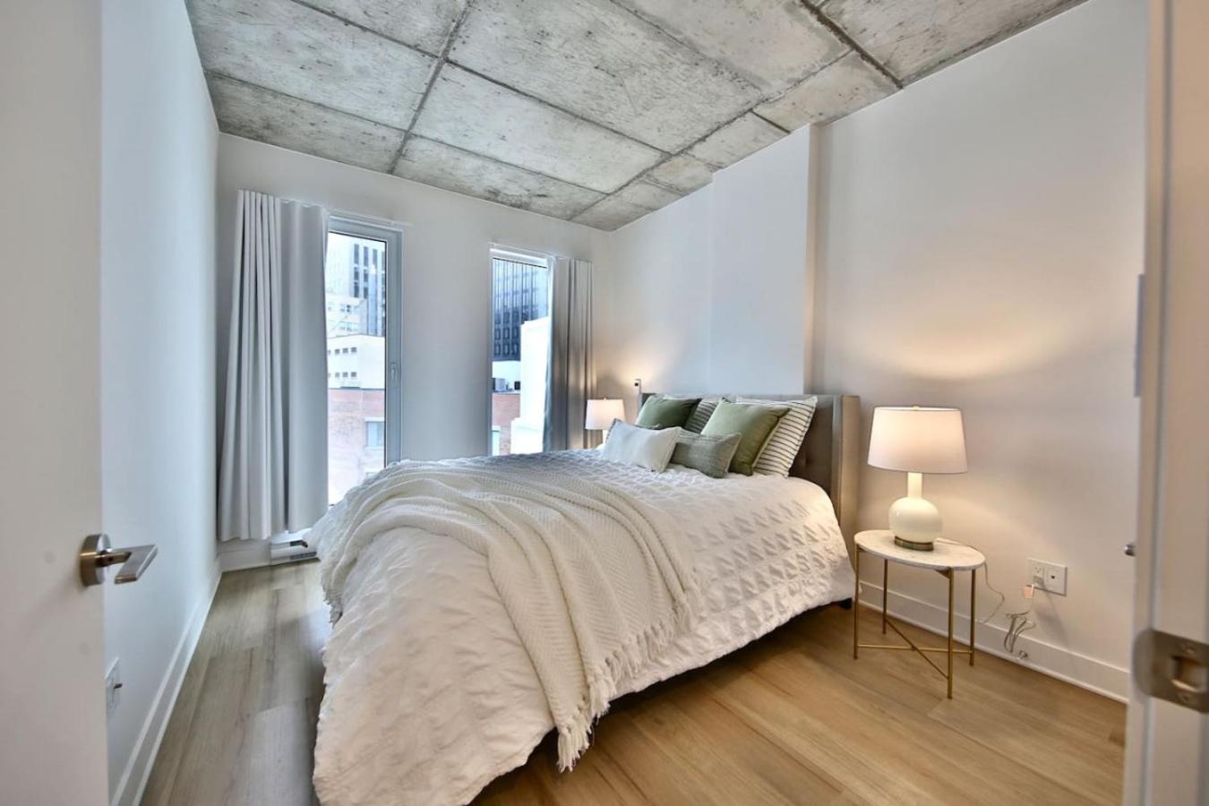 Heritage Hideaway 2br Old Port Charm Apartment Montreal