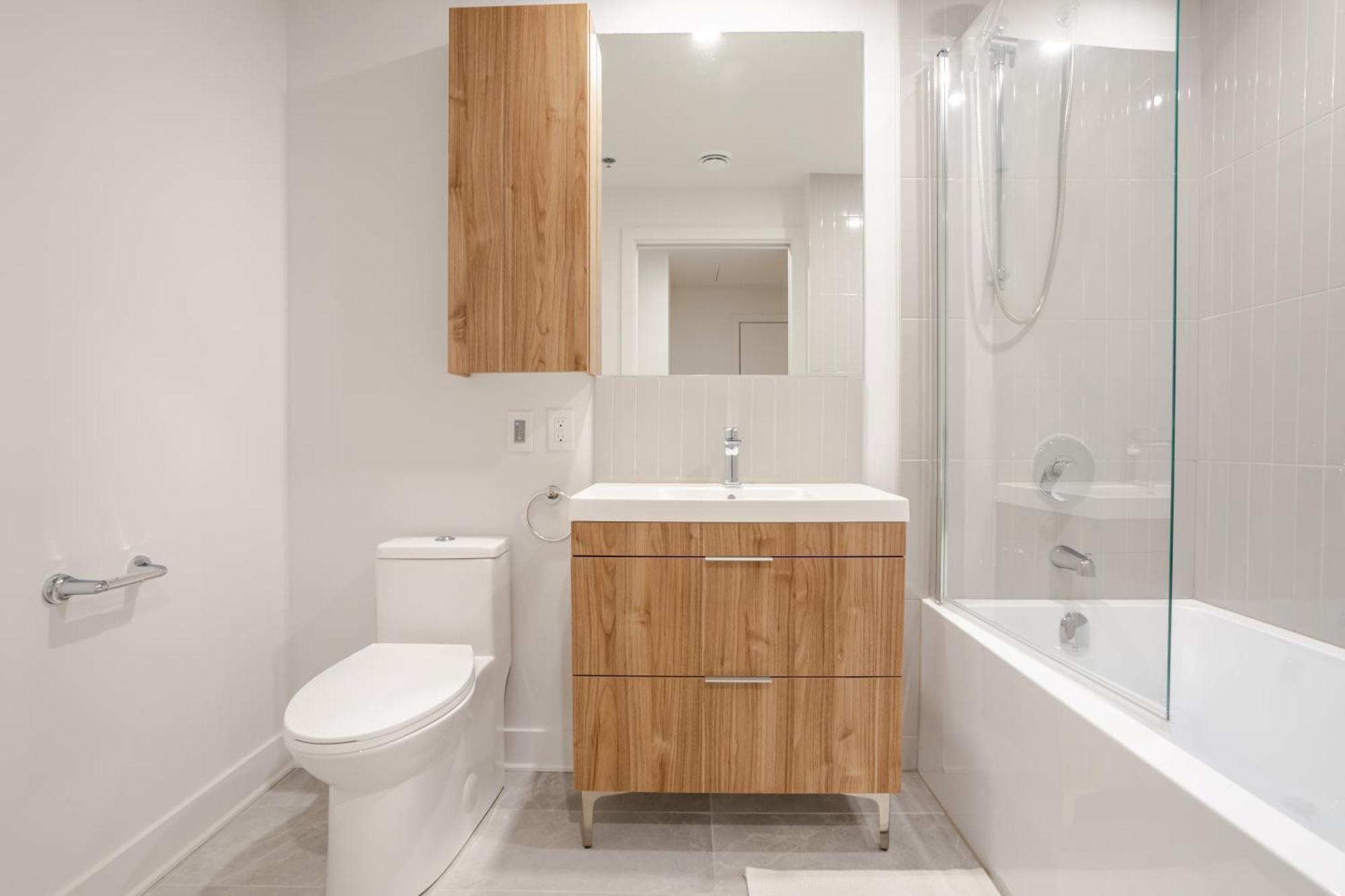 Apartment Heritage Hideaway 2br Old Port Charm Montreal