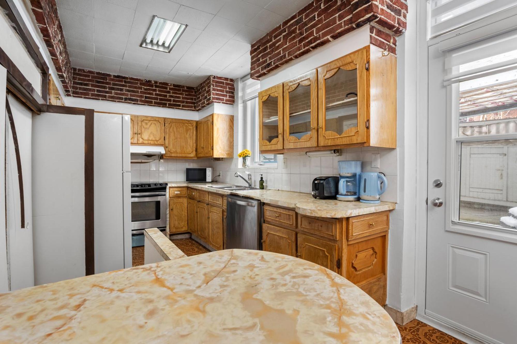 Magnificent 4br In Downtown Mont-royal *
